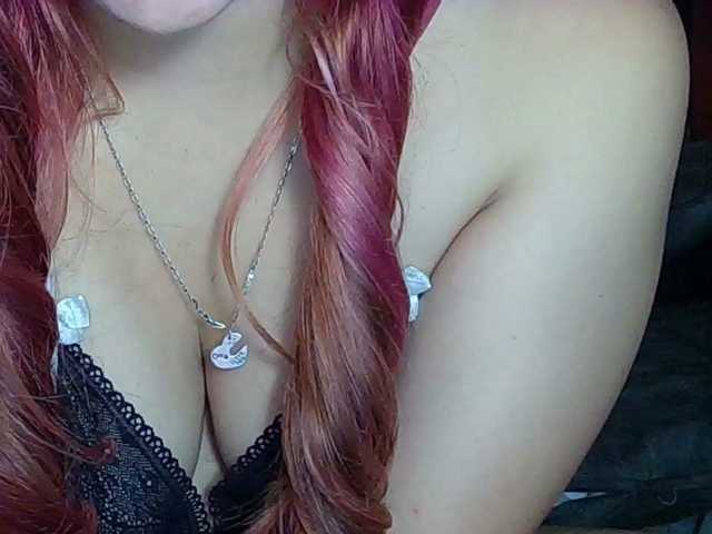 Elith20 live cam on BongaCams