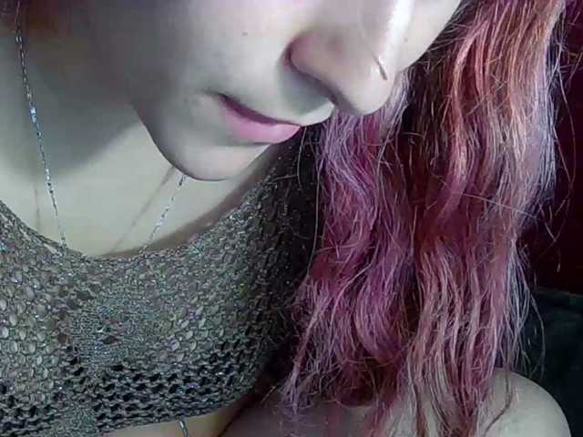 StarEli live cam preview