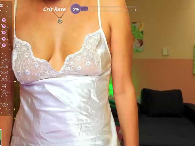 AliannaSoloKisses live cam on BongaCams