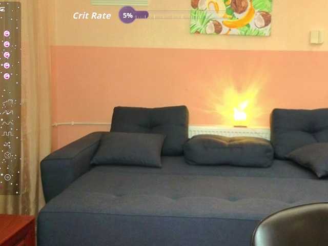 AliannaSoloKisses live cam on BongaCams