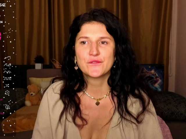 AliannaSoloKisses live cam on BongaCams