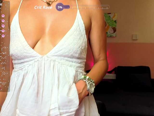 AliannaSoloKisses live cam on BongaCams