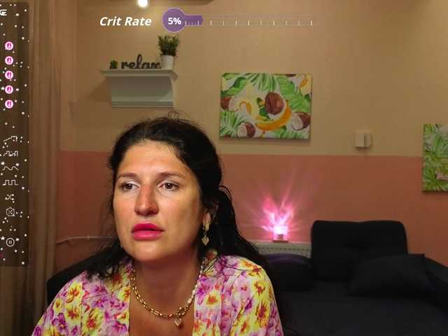 AliannaSoloKisses live cam on BongaCams