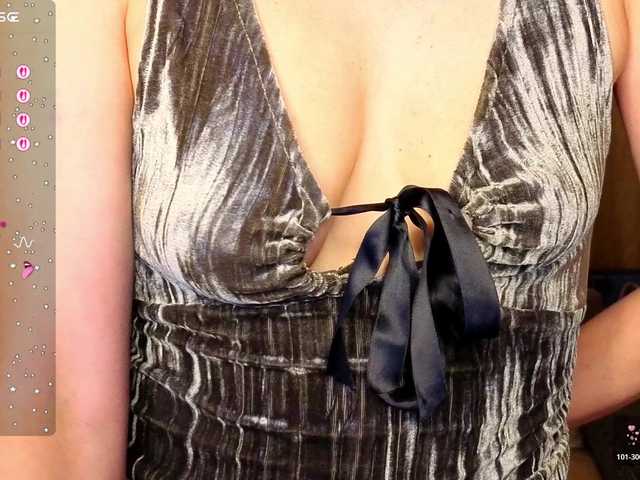 AliannaSoloKisses live cam on BongaCams