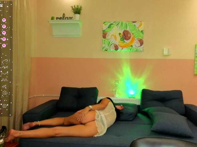 AliannaSoloKisses live cam on BongaCams