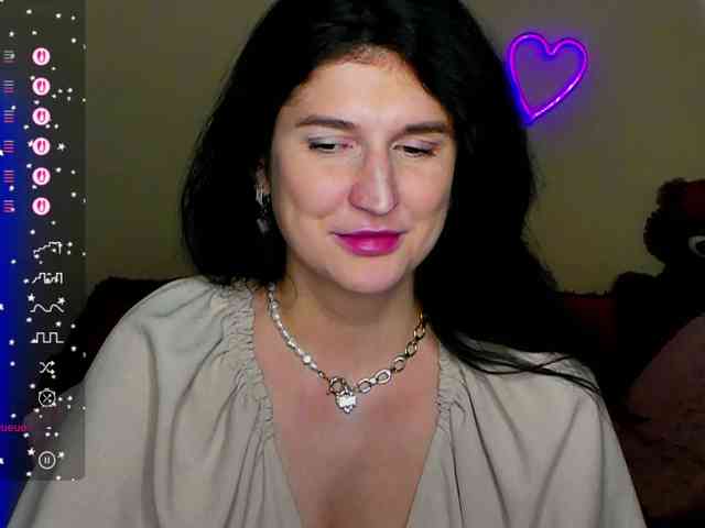 AliannaSoloKisses webcam