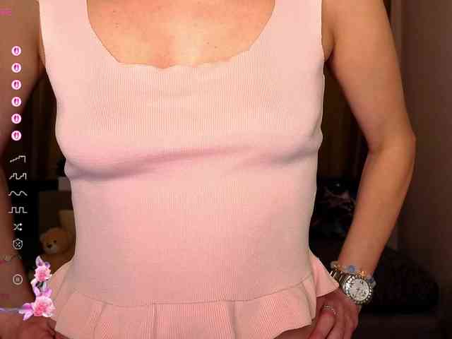 AliannaSoloKisses webcam