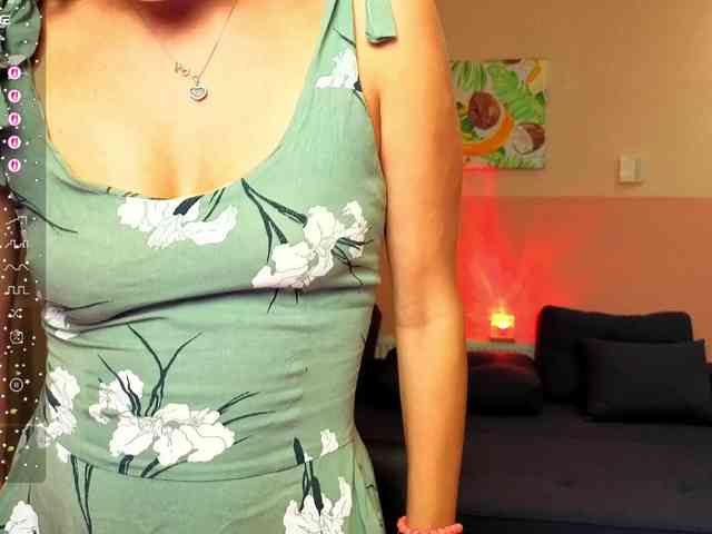 AliannaSoloKisses webcam