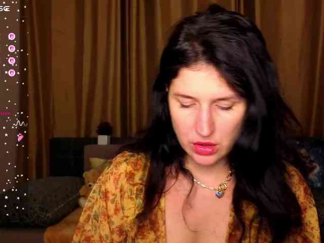 AliannaSoloKisses webcam