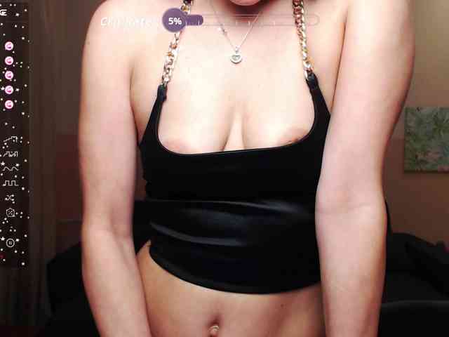 AliannaSoloKisses webcam