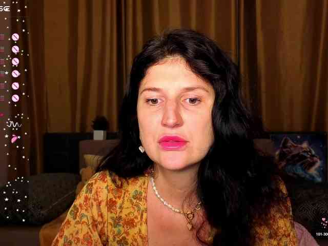 AliannaSoloKisses webcam