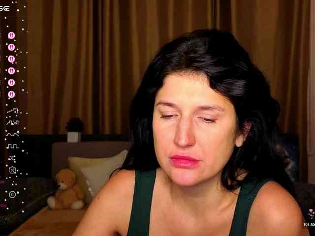 AliannaSoloKisses webcam