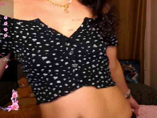 AliannaSoloKisses webcam