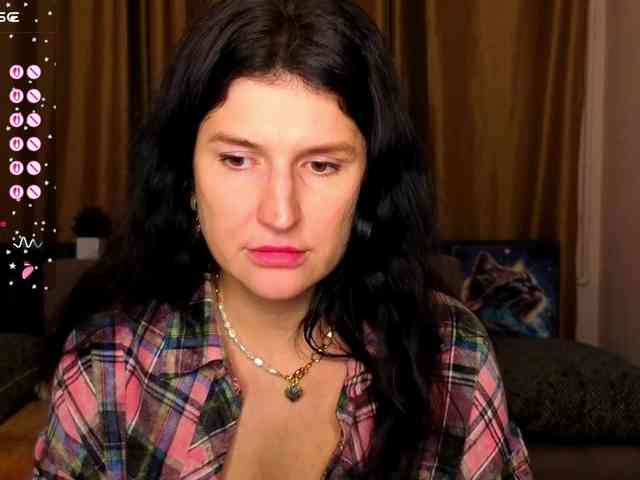 AliannaSoloKisses webcam