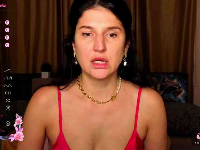 AliannaSoloKisses webcam