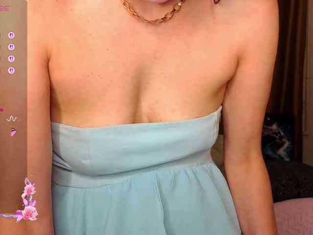 AliannaSoloKisses webcam