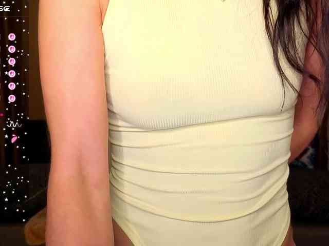 AliannaSoloKisses webcam