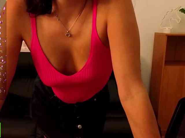 AliannaSoloKisses webcam