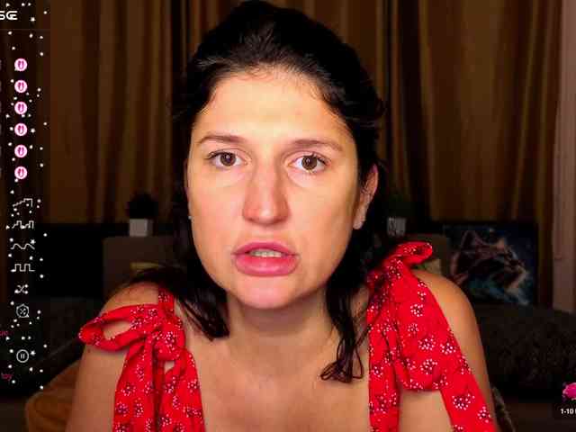 AliannaSoloKisses webcam