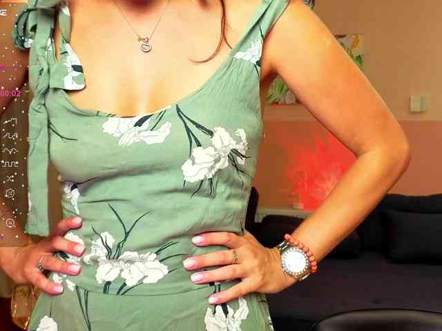 AliannaSoloKisses webcam