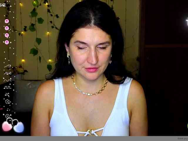 AliannaSoloKisses webcam