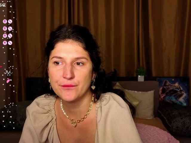 AliannaSoloKisses webcam