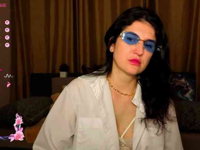 AliannaSoloKisses webcam