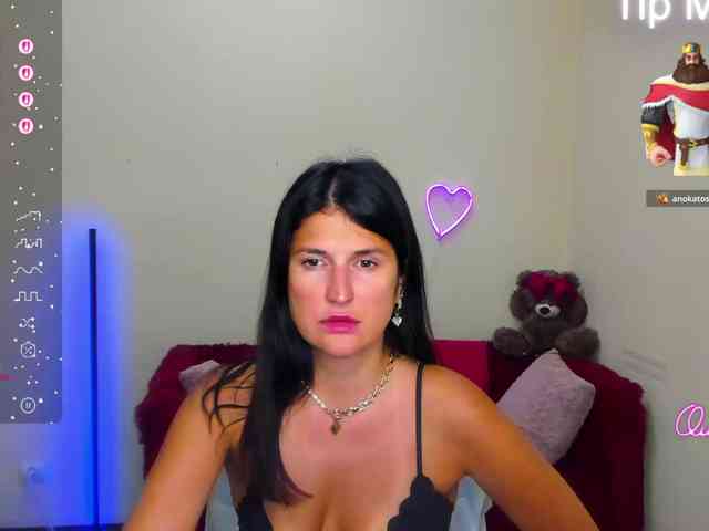 AliannaSoloKisses webcam
