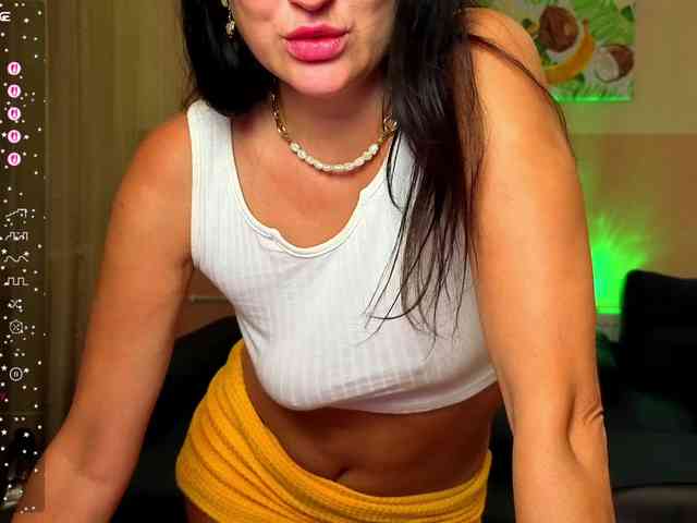 AliannaSoloKisses webcam