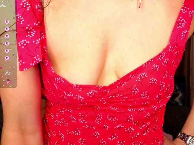 AliannaSoloKisses webcam