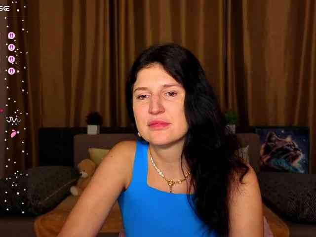 AliannaSoloKisses webcam