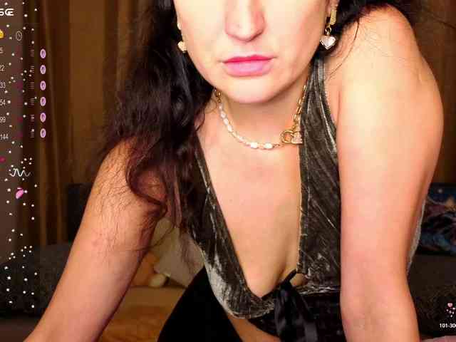 AliannaSoloKisses webcam