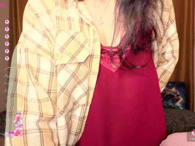 AliannaSoloKisses webcam