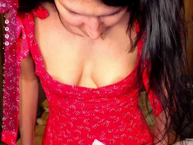 AliannaSoloKisses webcam