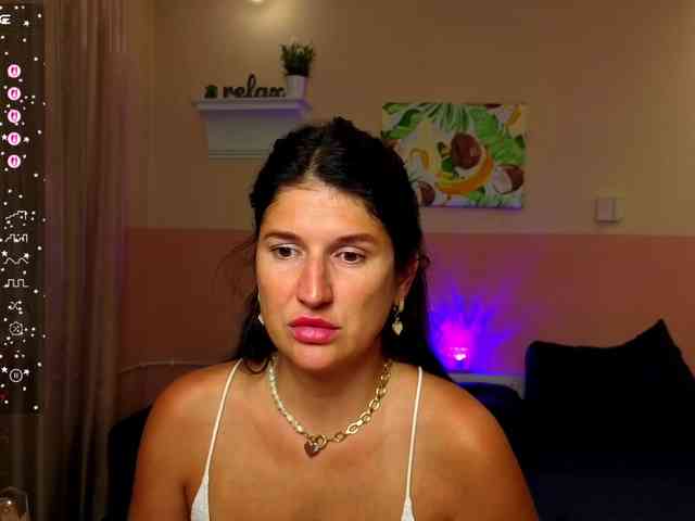 AliannaSoloKisses webcam