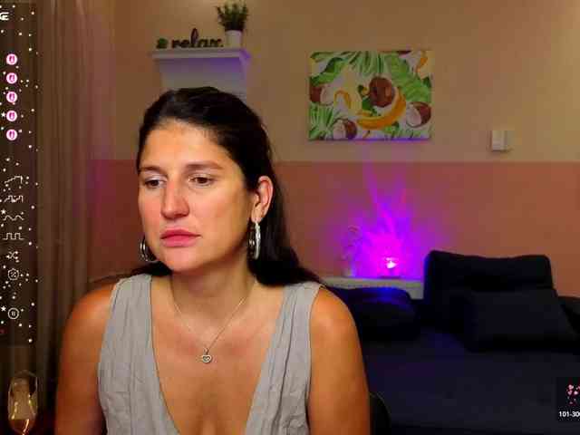 AliannaSoloKisses webcam