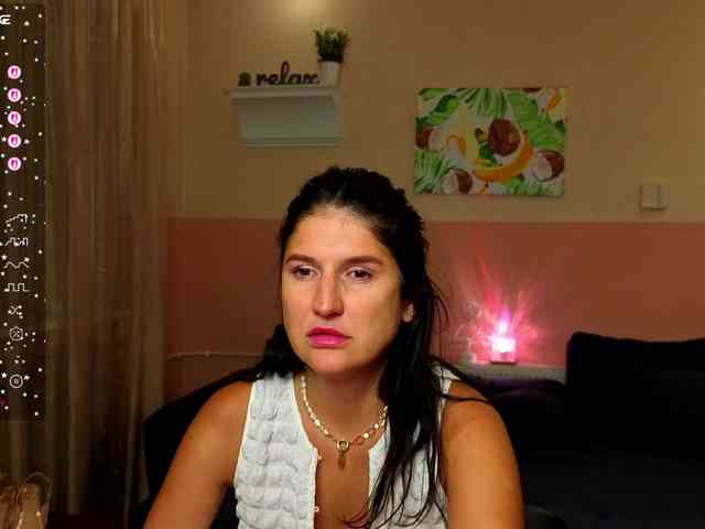 AliannaSoloKisses webcam