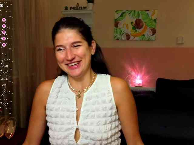 AliannaSoloKisses webcam