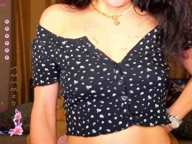 AliannaSoloKisses webcam