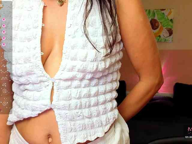 AliannaSoloKisses webcam
