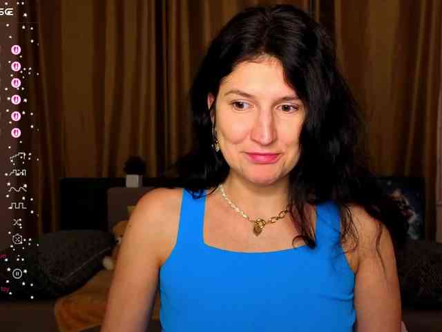 AliannaSoloKisses webcam