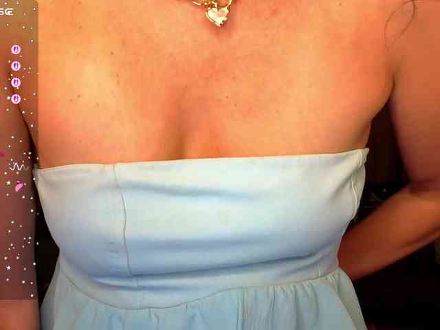 AliannaSoloKisses webcam