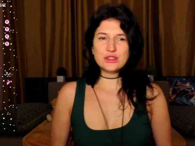 AliannaSoloKisses webcam