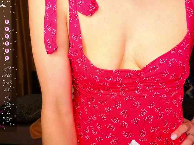 AliannaSoloKisses webcam