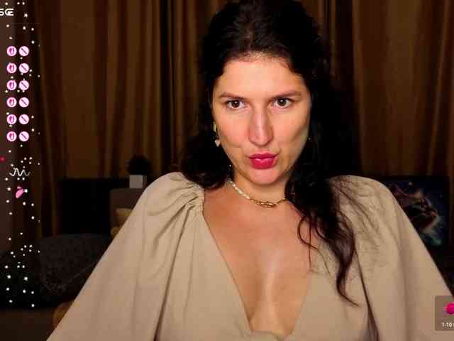 AliannaSoloKisses webcam