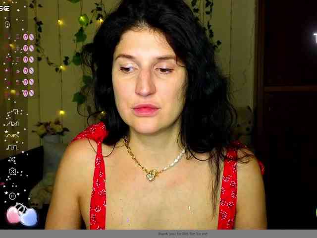 AliannaSoloKisses webcam