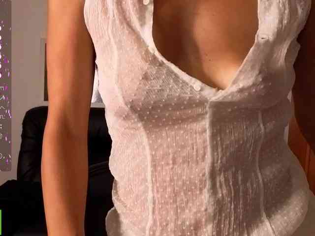 AliannaSoloKisse... Live Webcam on BongaCams