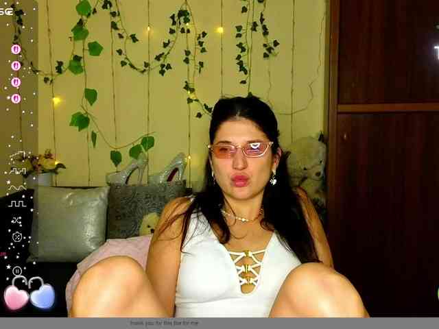 AliannaSoloKisses webcam