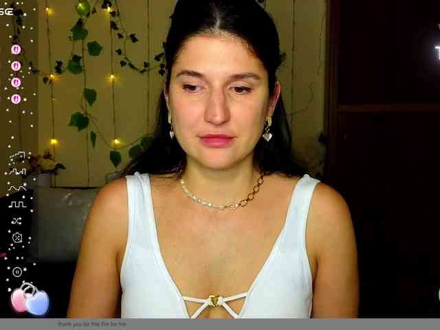 AliannaSoloKisses webcam