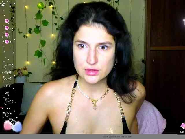AliannaSoloKisses webcam
